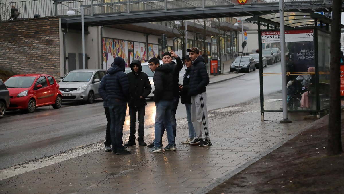 Gangi z Bullerbyn. Na Szwecji zaciska się pętla przemocy