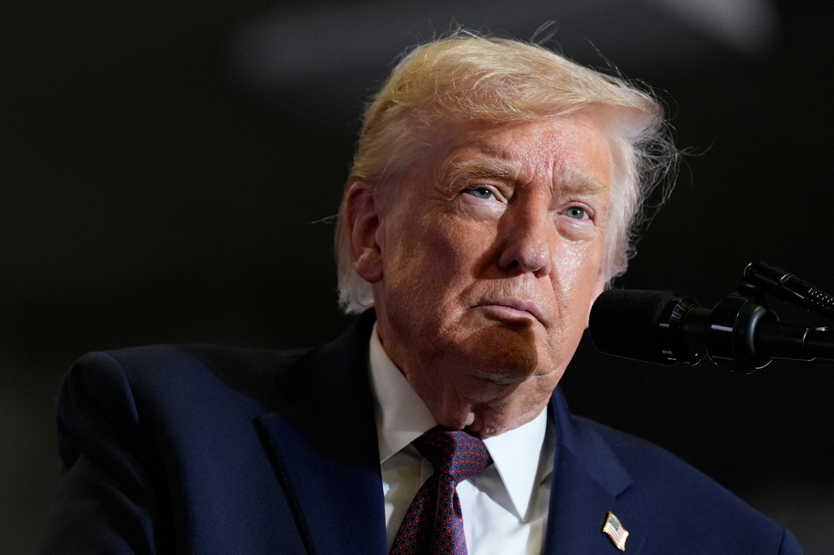 Donald Trump masowo odwołuje ambasadorów