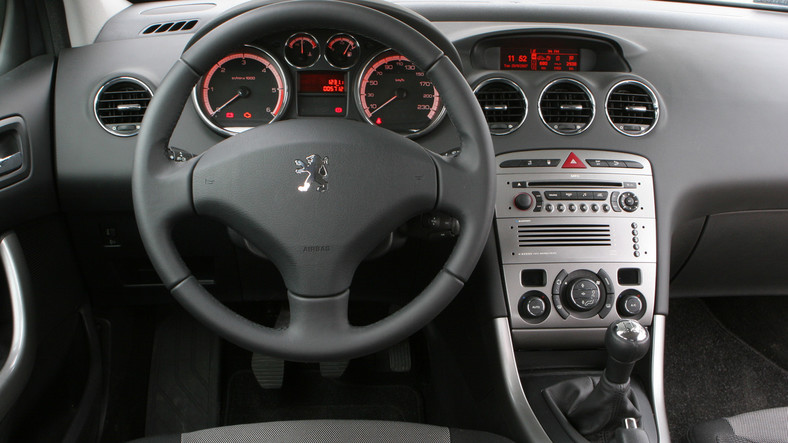 9. Peugeot 308 I (2007-14) od 12 500 zł  