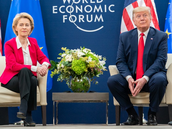  Ursula fon der Lajen  i Donald Tramp
