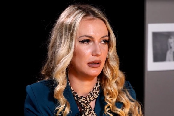 (FOTO) MILICU VELIČKOVIĆ ZADESILA NOVA NEPRIJATNOST NA ADI BOJANI Prolazi  kroz agoniju, oglasila se i otkrila šta se dešava nakon haosa sa Terzom
