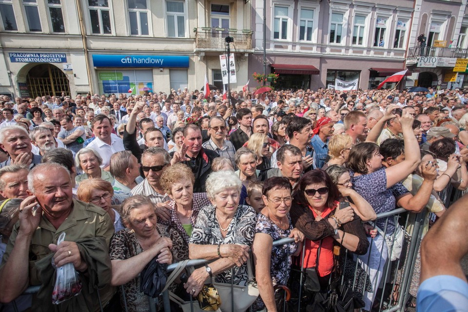 RADOM POMNIK KACZYŃSKICH ODSŁONIĘCIE UROCZYSTOŚCI