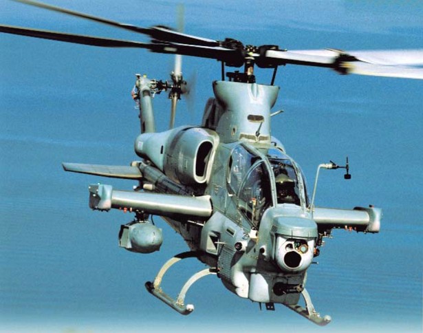 AH-1Z Viper HX-21 w locie