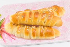 Toliko mekane da se tope u ustima: Ovo su najukusnije DOMAĆE KIFLE koje savršeno idu uz prvomajski roštilj