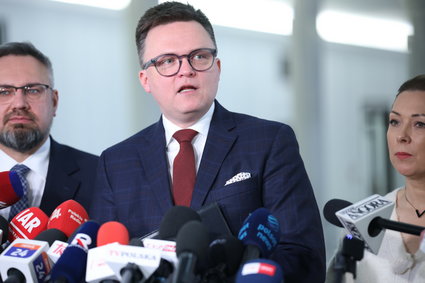 Szymon Hołownia obiecuje odpolitycznienie spółek. Są kontrowersje