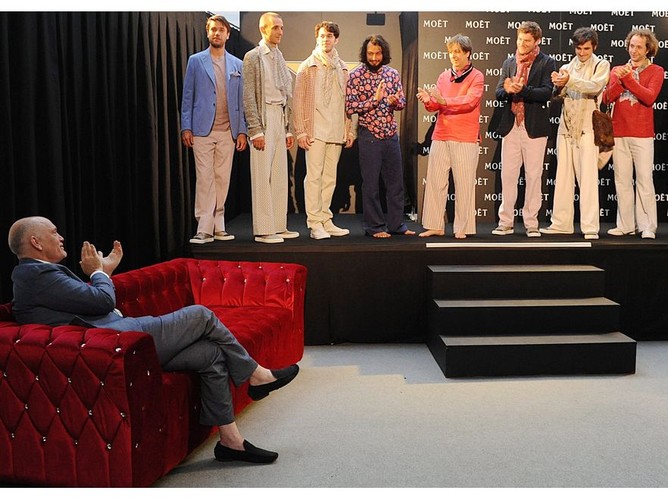 Jak wam się podobają ubrania projektu Johna Malkovicha?