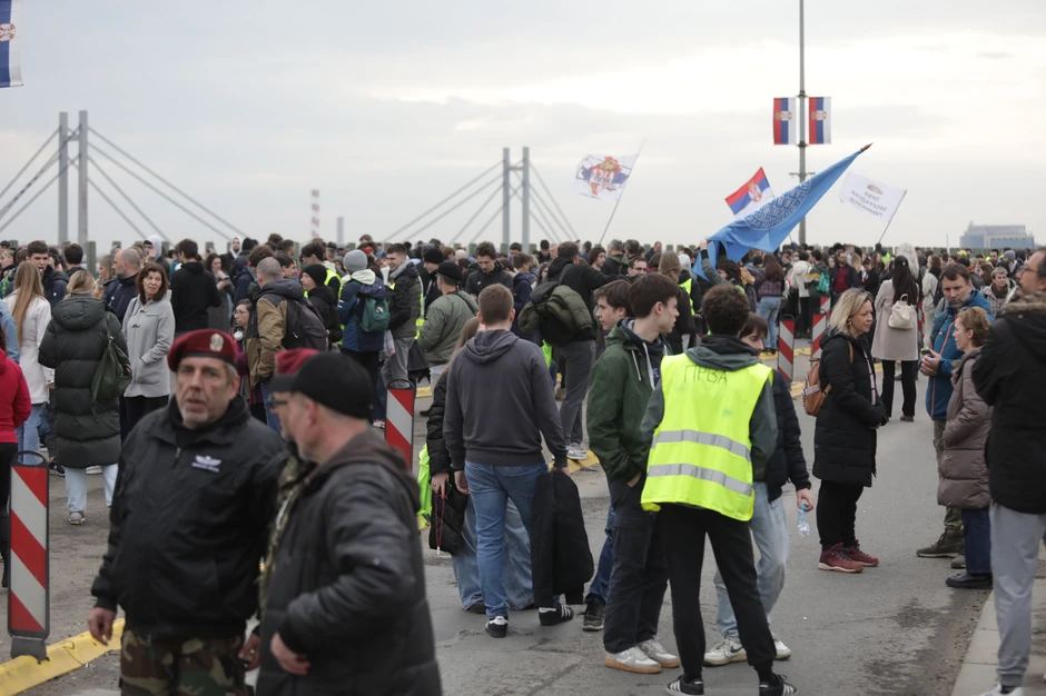 Blokada autoputa, Gazela