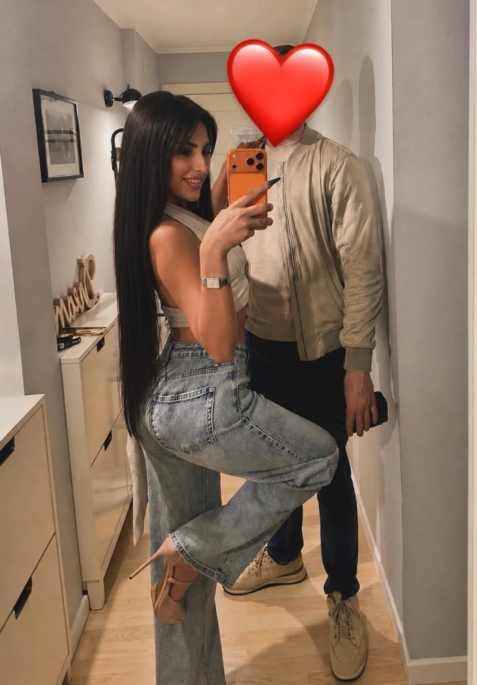 Stefani je bila sa ženom u vezi, sad bez oca čuva dete i pokazala novog frajera