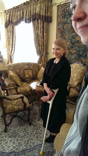 Julia Tymoszenko zaprasza do swojej posiadłości (źródło: facebook.com/bezparkaniv)