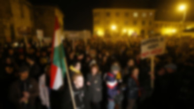 Węgry: antyrządowe protesty przeciwko nowelizacji konstytucji