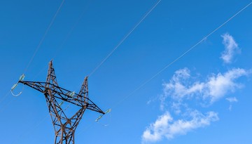 Dron spadł na pole kukurydzy. Można bagatelizować, ale testowanie naszego systemu trwa [OPINIA]