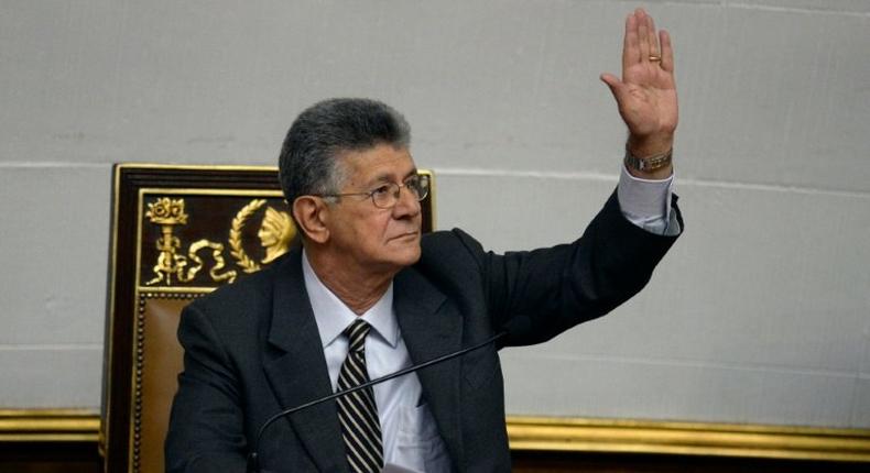 The president of the Venezuelan National Assembly, Henry Ramos Allup, leads an extraordinary session of the National Assembly, in Caracas on October 23, 2016