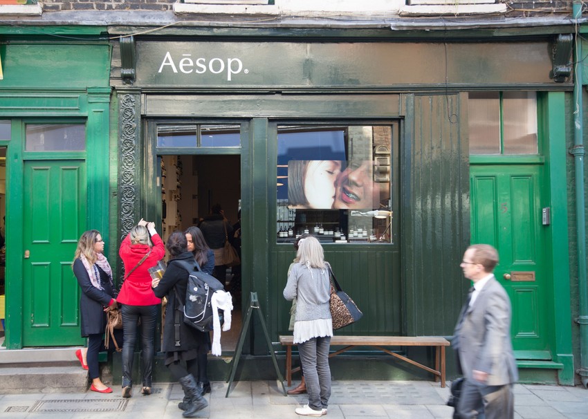 Ilustracija: Jedno od prodajnih mesta Aesop-a.