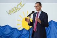 morawiecki szkoła wakacje