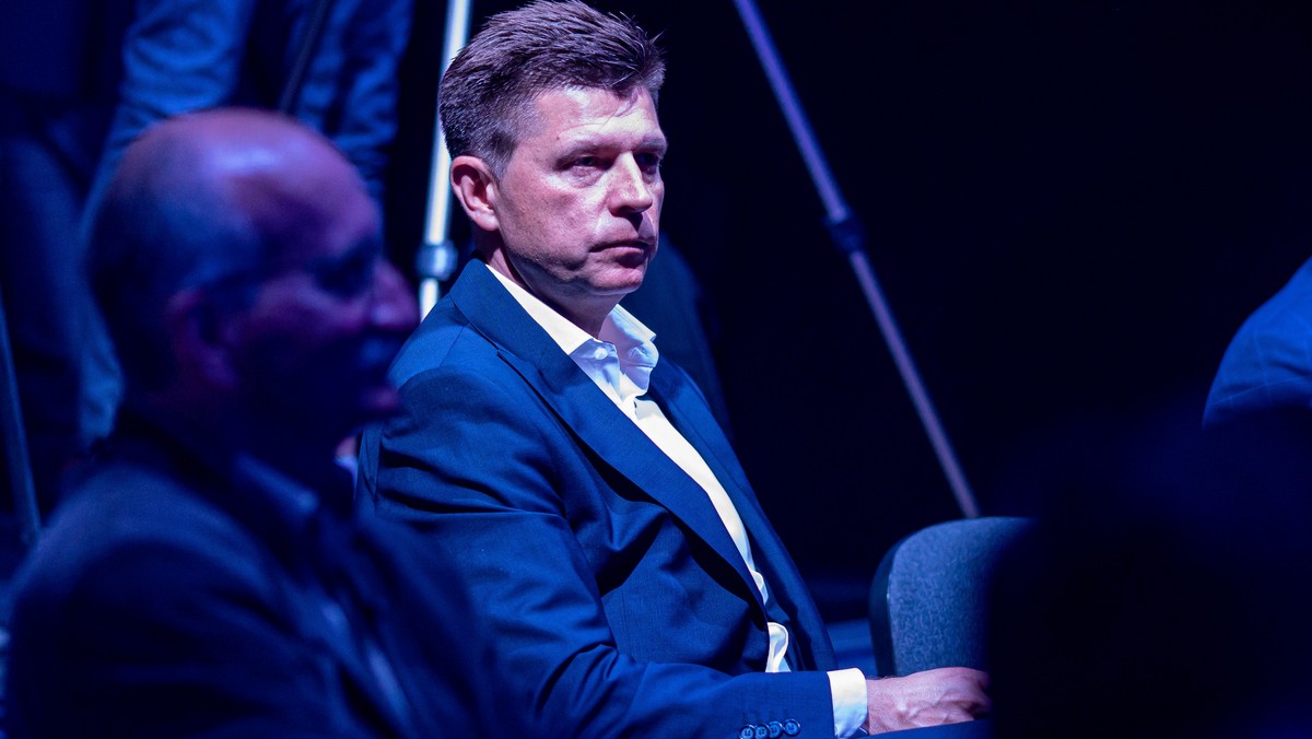 Petru zaprasza Mentzena na debatę w Onecie. "Nie chce drugi raz przegrać"