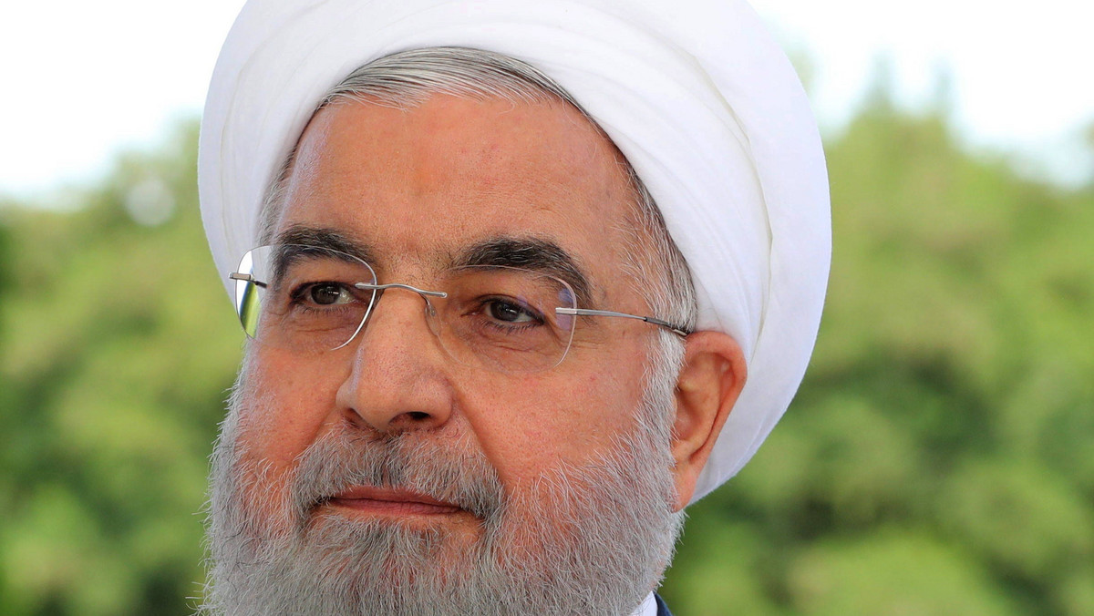 Prezydent Iranu Hassan Rouhani określił stosunki Iranu z Polską jako "odwieczne i historyczne". Wezwał również do wysiłków na rzecz dalszego zacieśniania więzi między dwoma narodami we wszystkich sferach - informuje Tasnim News Agency.