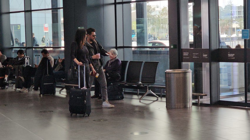 Sloboda Mićalović i Igor Đorđević na aerodromu