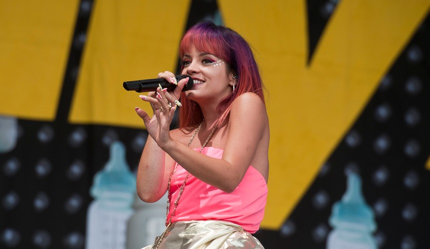 Ulubienica Brytyjczyków – Lily Allen podczas koncertu na Glastonbury