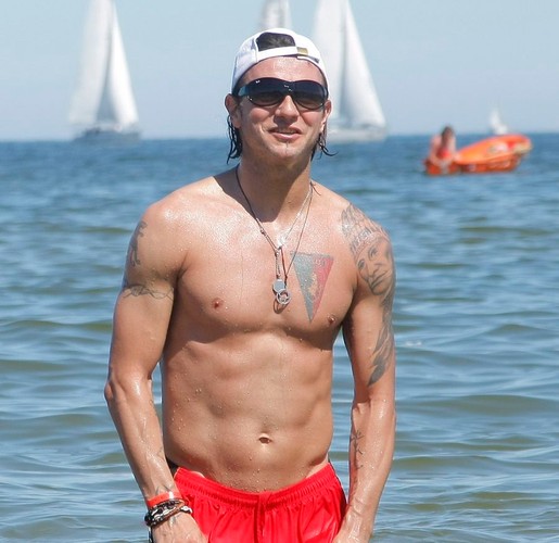 Radek Majdan kocha Pogoń Szczecin! Symbol klubu zdobi jego pierś