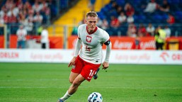 legia złożyła ofertę kupna świderskiego i prowadzi rozmowy w sprawie transferu adamskiego