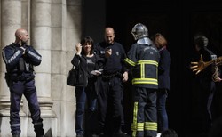 Atak nożownika w kościele w Nicei. Ofiarą 57-letni ksiądz polskiego pochodzenia