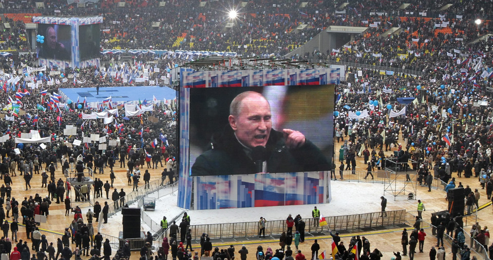 Tysiące zwolenników Putina na ulicach