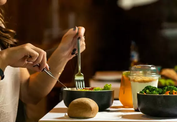 Dietę OMAD cenią sobie gwiazdy. To tylko jeden posiłek dziennie