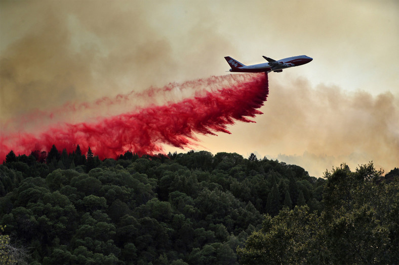 Boeing 747 Supertanker 