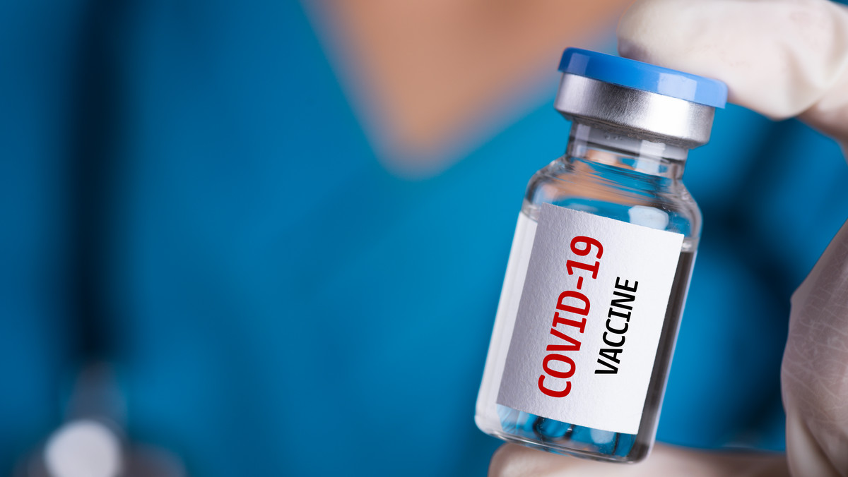Koronawirus. Ruszają testy bezigłowej szczepionki na COVID-19