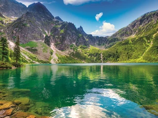 Piesze marszruty, bieganie albo wspinaczka. Nie tylko Tatry dostarczają wielu możliwości aktywnego wypoczynku