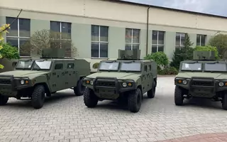 Polacy rezerwowali nową Toyotę Land Cruiser z prędkością ośmiu aut na sekundę. Sprawdziłem, o co to zamieszanie