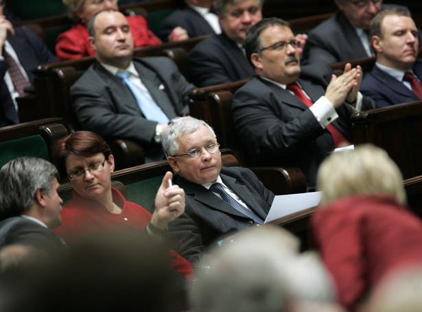 PiS: Rząd chce zlikwidować opozycję
