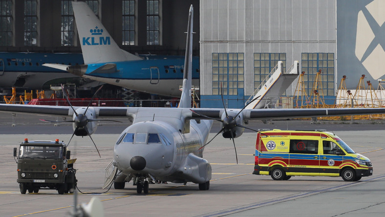 Samolot transportowy Wojska Polskiego z osobami poszkodowanymi w wypadku polskiego autokaru w Chorwacji