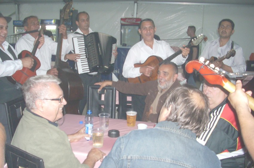 I kafani i na bini čulo se sve što je najlepše u toj vrsti muzike