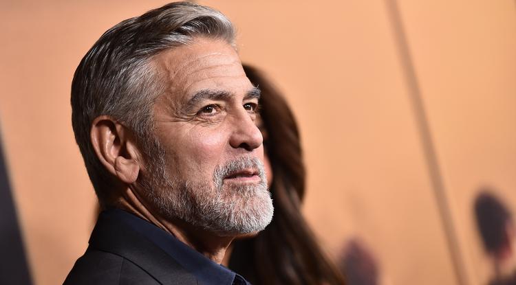 Komoly banban lehet a sármos George Clooney? Fotó: Northfoto