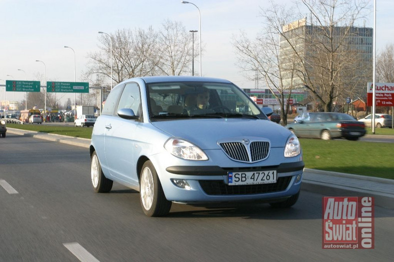 Lancia Ypsilon