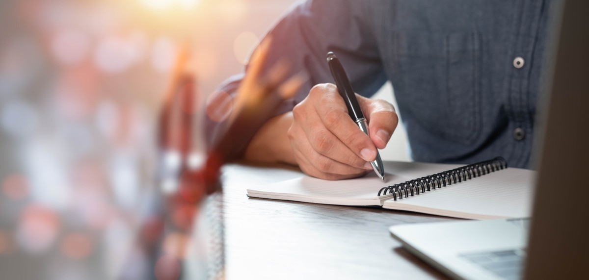 Pisarz, notowanie, notatnik