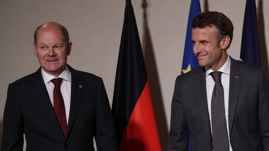Kanclerz Niemiec Olaf Scholz i prezydent Francji Emmanuel Macron w Pradze, 6 października 2022 r.