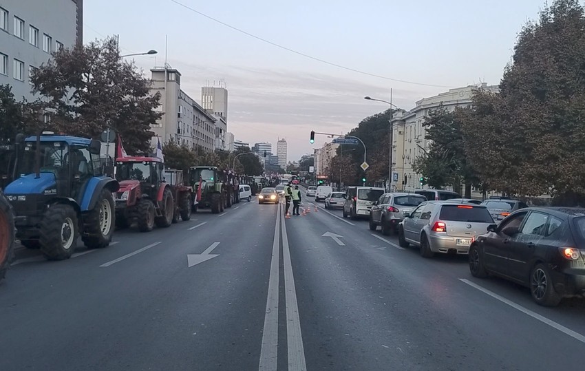 Traktori u Novom Sadu