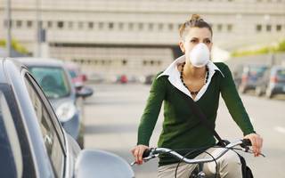 Dozwolona jazda na rowerze: gdzie jeździmy w maskach, a gdzie bez? 