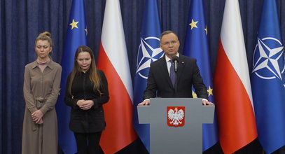 Poruszone żony Wąsika i Kamińskiego w telewizji. Tak dziękowały prezydentowi