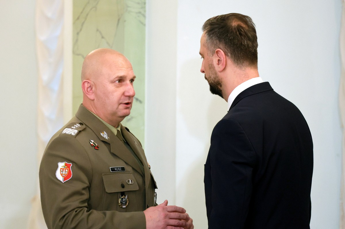 Rosyjskie drony nad Polską. Generał Klisz o szczegółach: "To nie były tylko obiekty z kartonu i tektury"