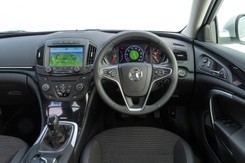 Jak samochodem z Anglii wjechać na autostradę w Polsce? Jest problem…