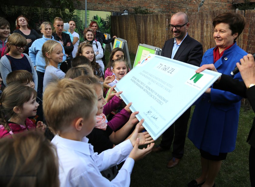 Kilkadziesiąt tysięcy złotych dostało Ognisko „Praga” na budowę nowego miejsca do zabaw. Pieniądze pochodzą z licytacji krzeseł w PKiN