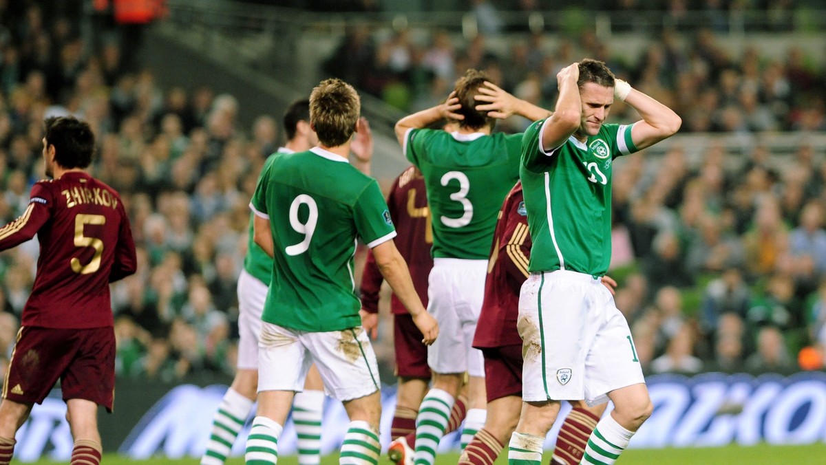 W spotkaniu grupy B eliminacji Euro 2012, Rosjanie wygrali w Dublinie z Irlandią 3:2 (2:0).