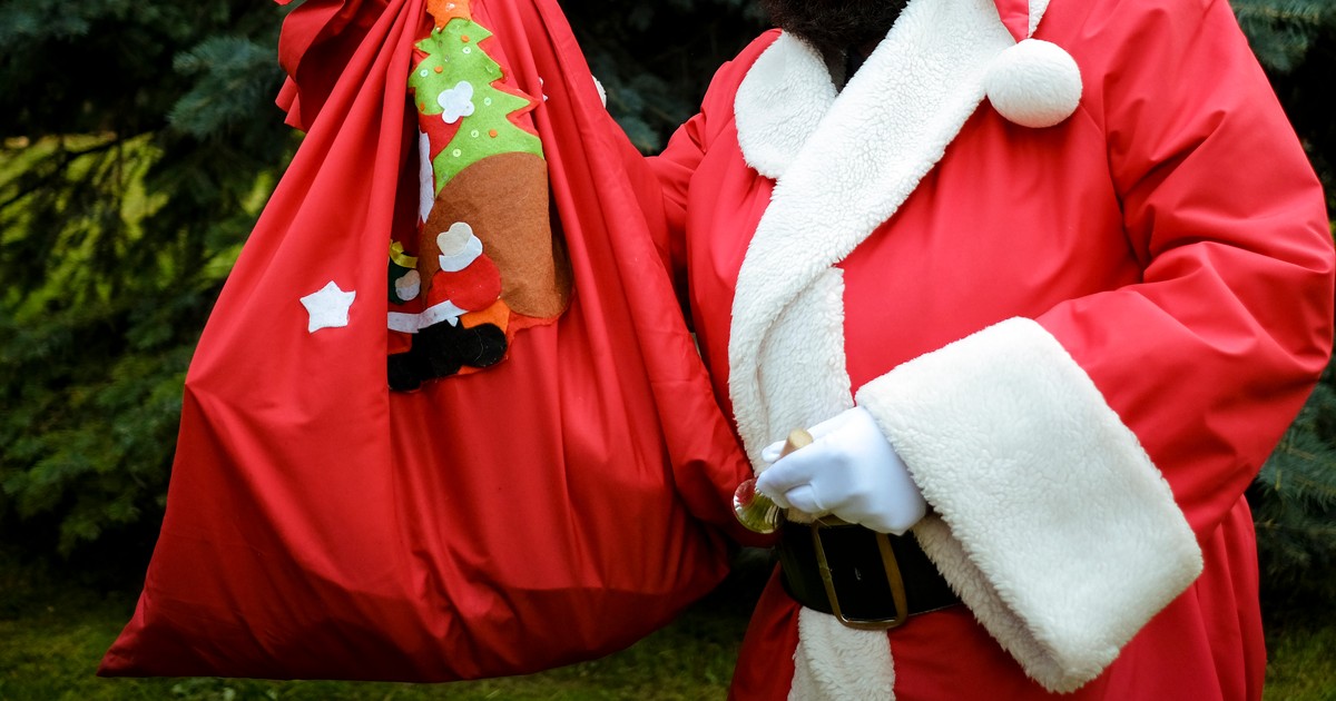 Prezenty gwiazdkowe. Tak zaszaleje pięciu na stu Polaków [KWOTY]