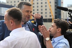 Starcie Rachonia z Tuskiem przed TVP. Ekspert: Daleko posunięta nerwowość