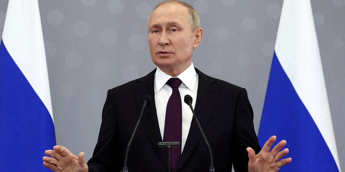 Prezydent Władimir Putin podczas Rady Bezpieczeństwa ogłosił wprowadzenie stanu wojennego w czterech obwodach Ukrainy, które są okupowane przez Rosjan.