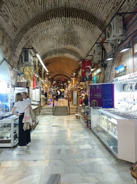 Bazar na Konaku w Izmirze