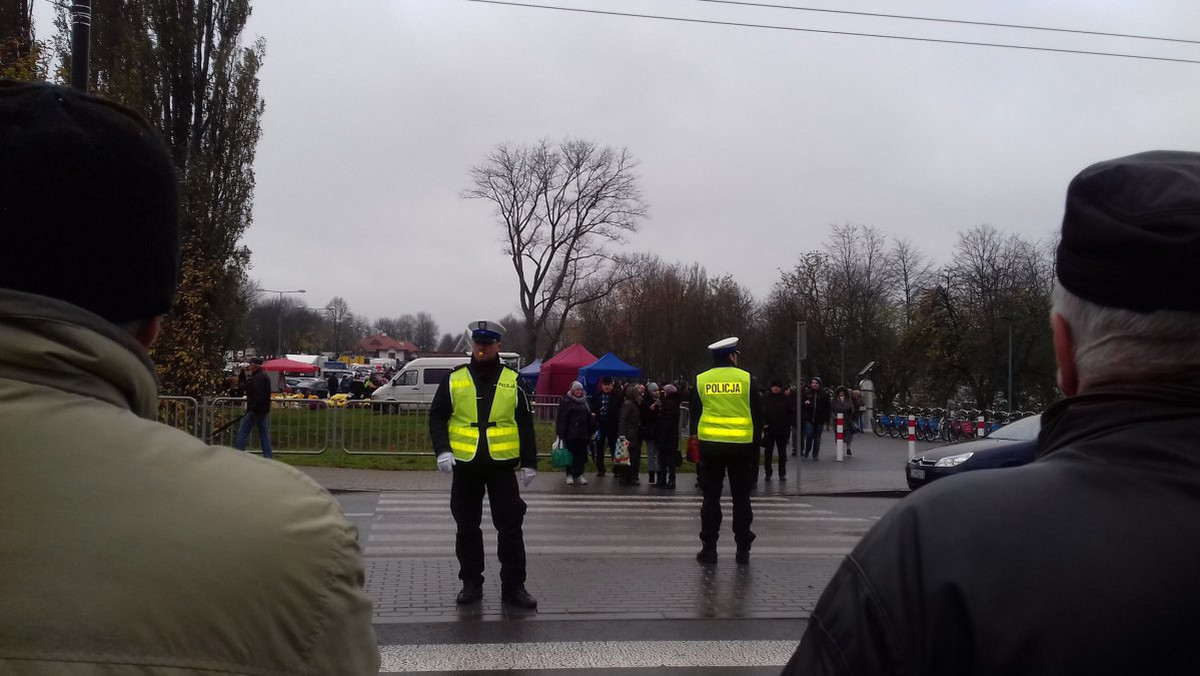 Rozpoczął się ostatni dzień tegorocznej akcji "Znicz 2017". Policjanci zapowiadają więcej kontroli na drogach województwa lubelskiego. Do tej pory w 34 wypadkach w regionie śmierć poniosły trzy osoby.